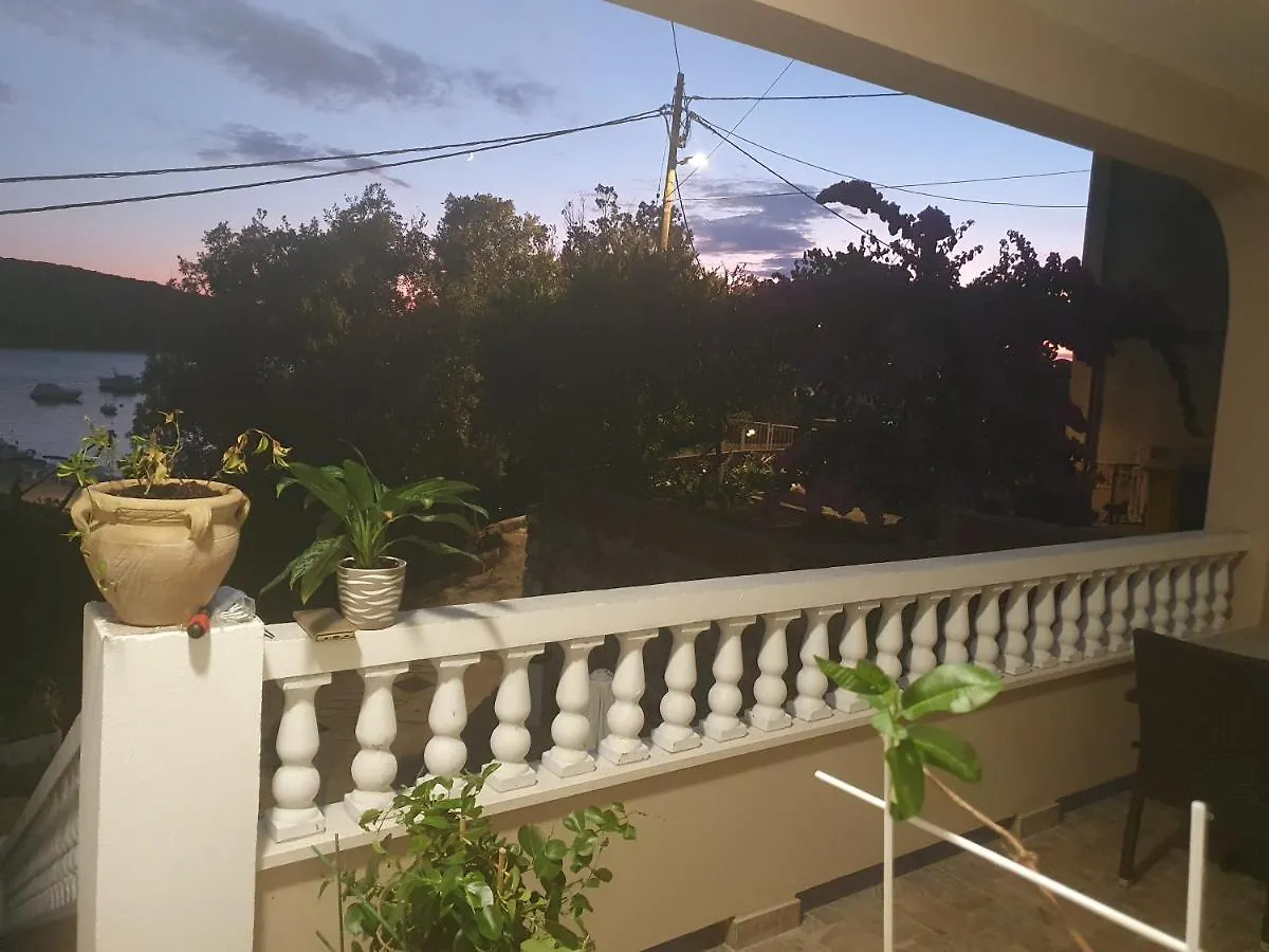 Apartment Apartmani Maris Rab Town