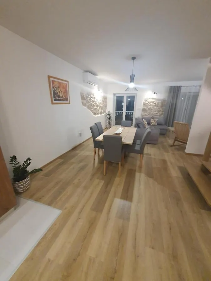 Apartmani Maris Rab Town 0*,  Croatia